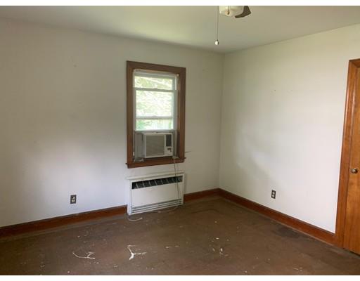 940 Stafford Road Fall River, MA 02721 - Photo 17 of 41 Gallery Image 17