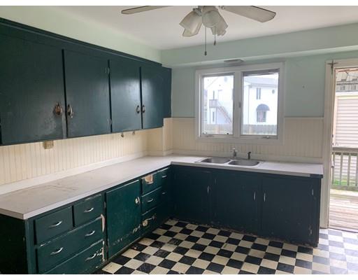 940 Stafford Road Fall River, MA 02721 - Photo 8 of 41 Gallery Image 8