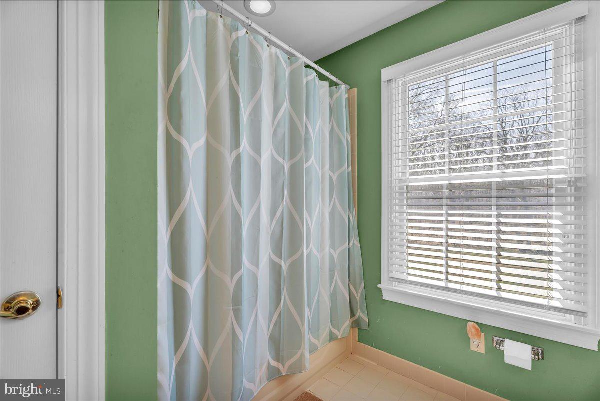 143 Russell Avenue Sicklerville, NJ 08081 - Photo 16 of 24