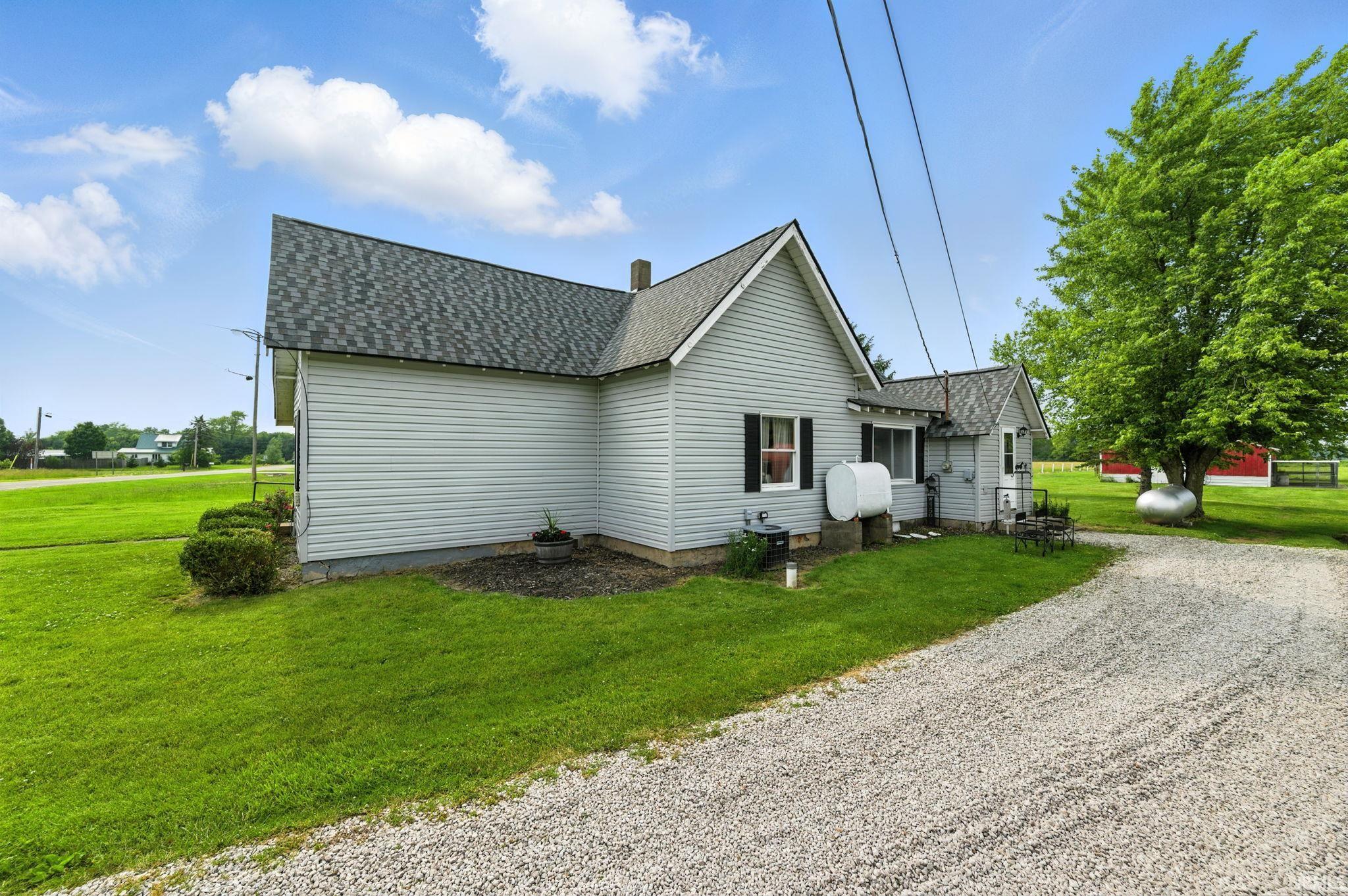 512 East Pike Street Kirklin, IN 46050 - Photo 4 of 23