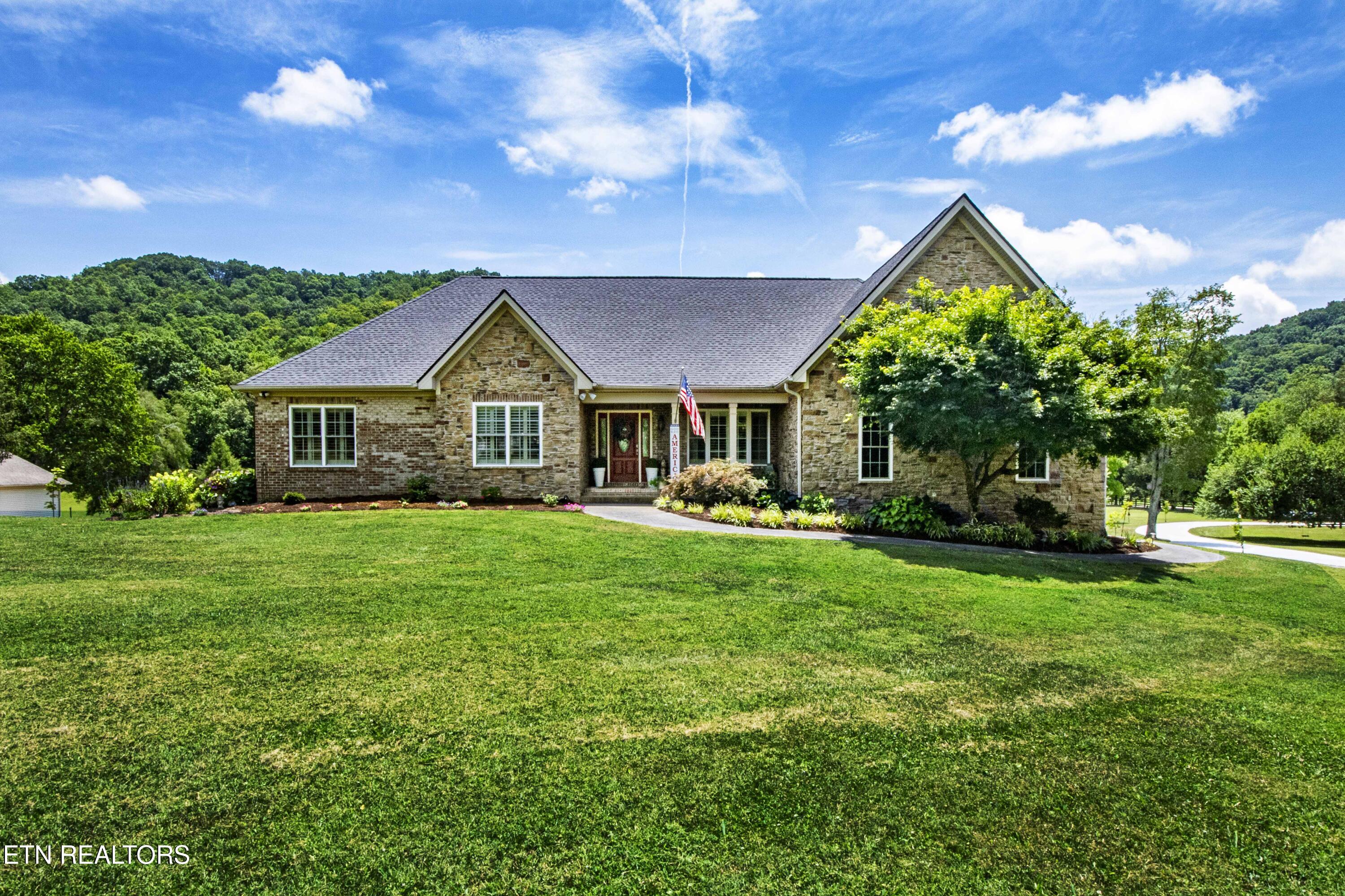 9436 Naff Road Heiskell, TN 37754 - Photo 1 of 60 7748B9FE-B233-484F-B797-920104C7E443