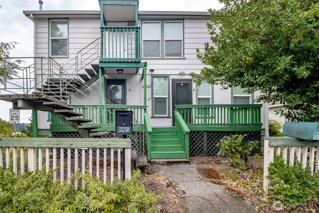 $1,400 | 14402 56th Avenue South, Unit B, Tukwila, WA 98168