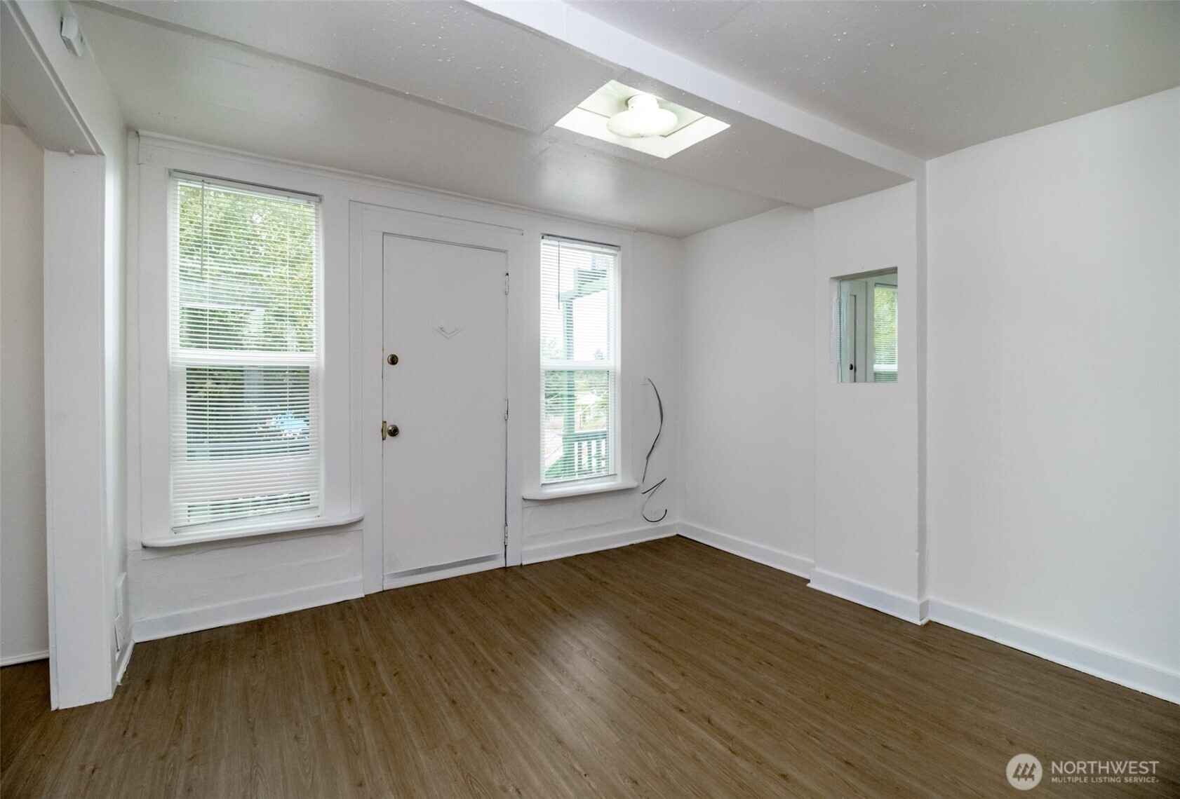 14402 56th Avenue South, Unit B Tukwila, WA 98168 - Photo 6 of 29