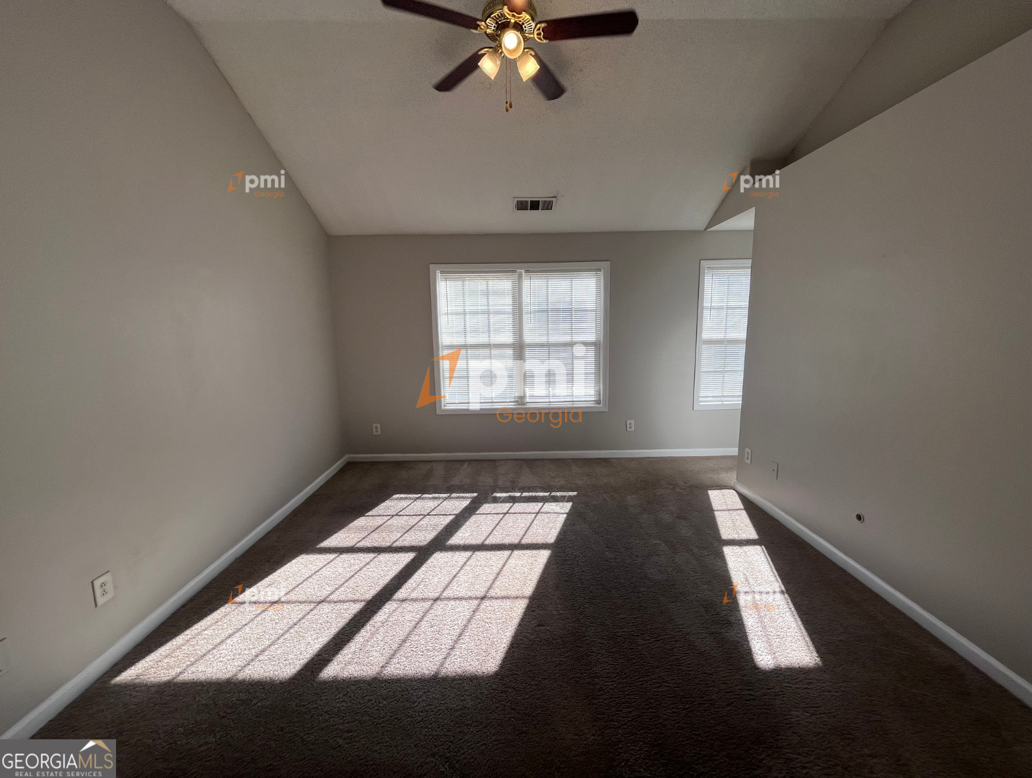2015 Ivy Lane Union City, GA 30291 - Photo 6 of 18 a view of an empty room with a window