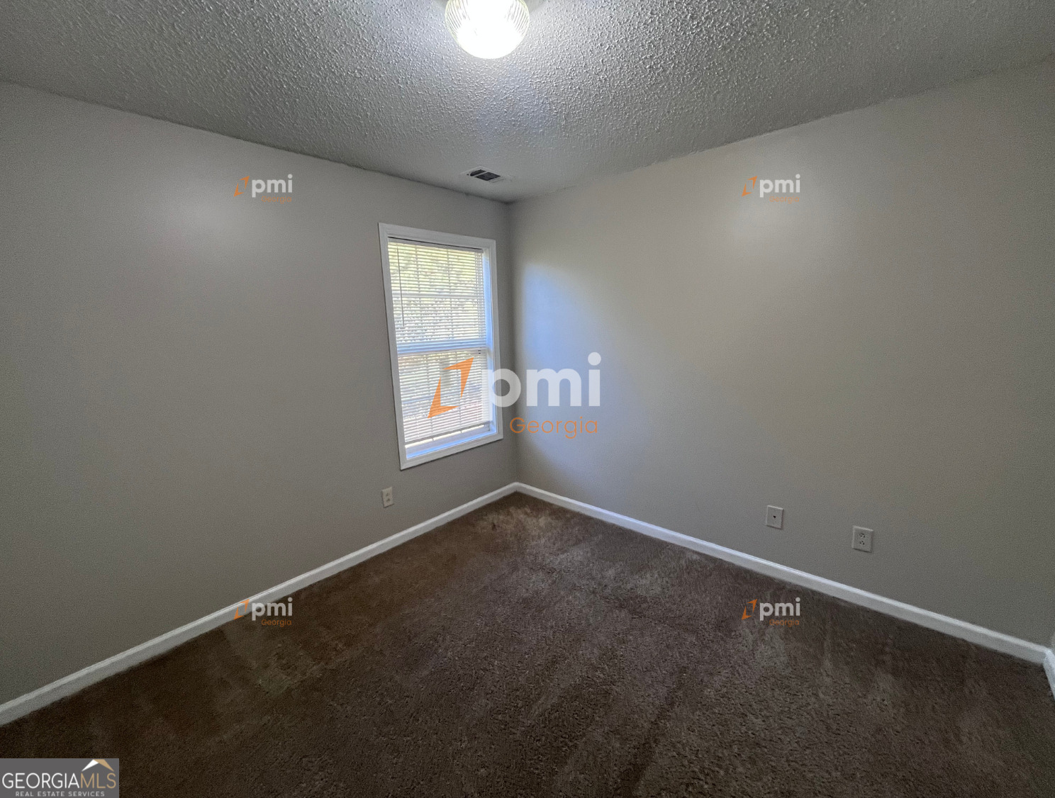 2015 Ivy Lane Union City, GA 30291 - Photo 10 of 18