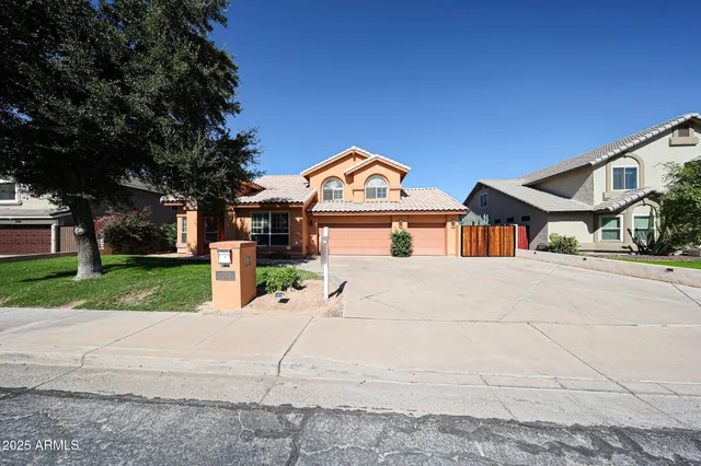 $629,000 | 2302 East Northridge Street, Mesa, AZ 85213