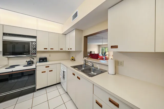 $329,000 | 300 North Hwy A1A, Unit 203C, Jupiter, FL 33477