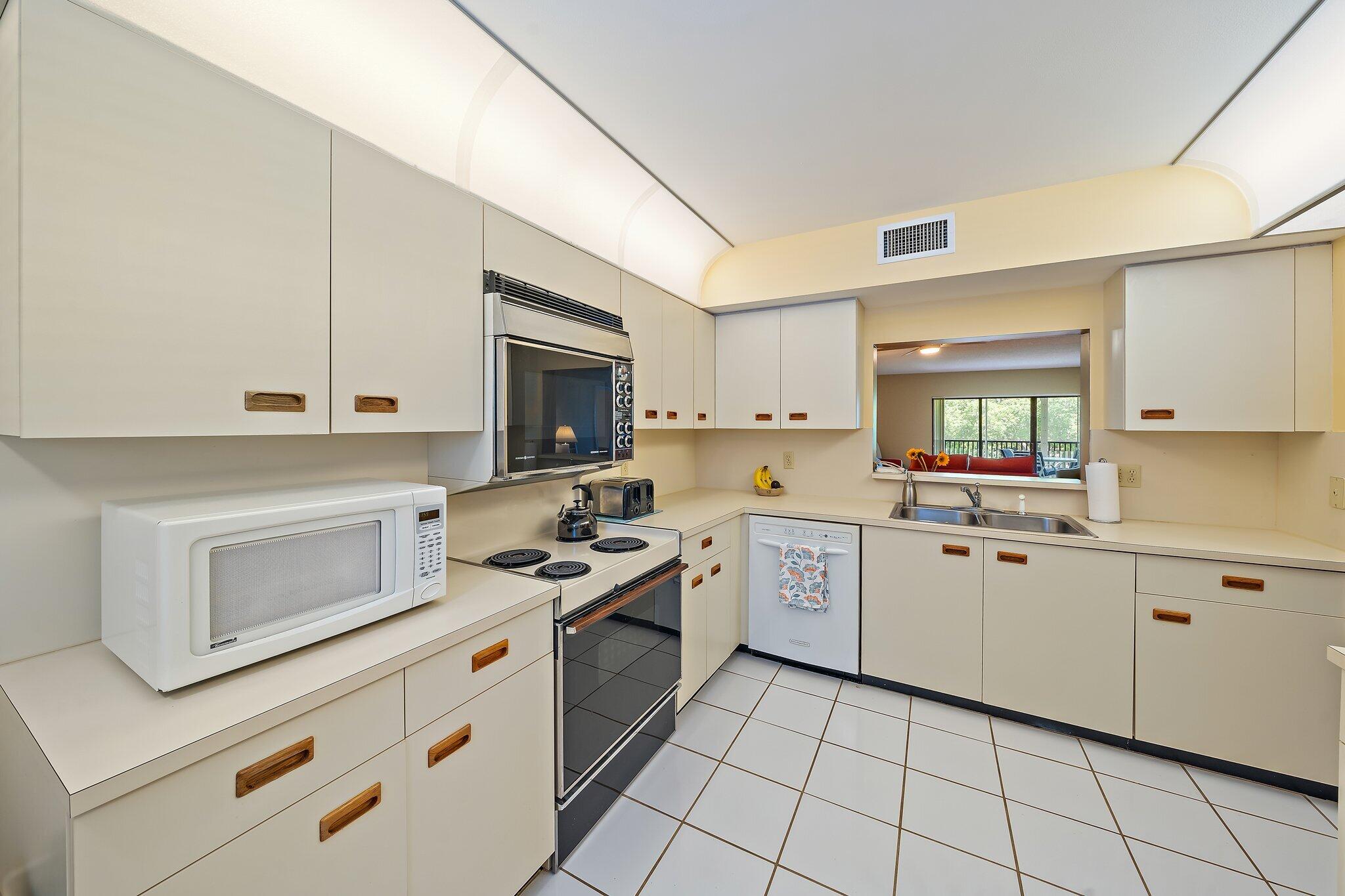 300 North Hwy A1A, Unit 203C Jupiter, FL 33477 - Photo 16 of 44 008-300NHighwayA1AC203-Jupiter-FL-SMALL