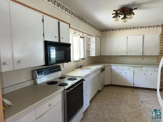 $78,000 | 1301 13th Avenue, International Falls, MN 56649