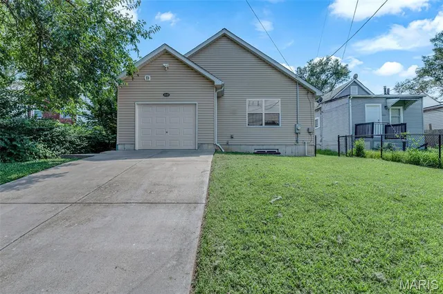 $200,000 | 4047-4049 Cottage Avenue, St. Louis, MO 63113