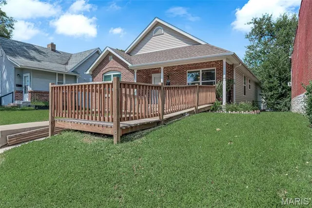 $200,000 | 4047-4049 Cottage Avenue, St. Louis, MO 63113