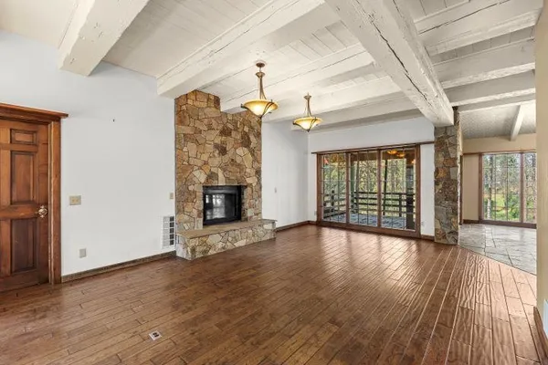$800,000 | 21110 West Blue Heron Road, Cheney, WA 99004