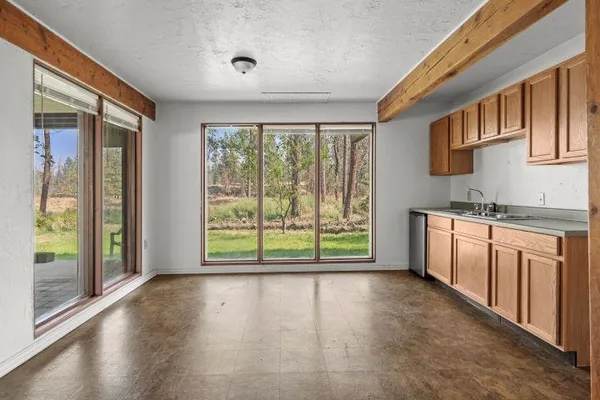 $800,000 | 21110 West Blue Heron Road, Cheney, WA 99004