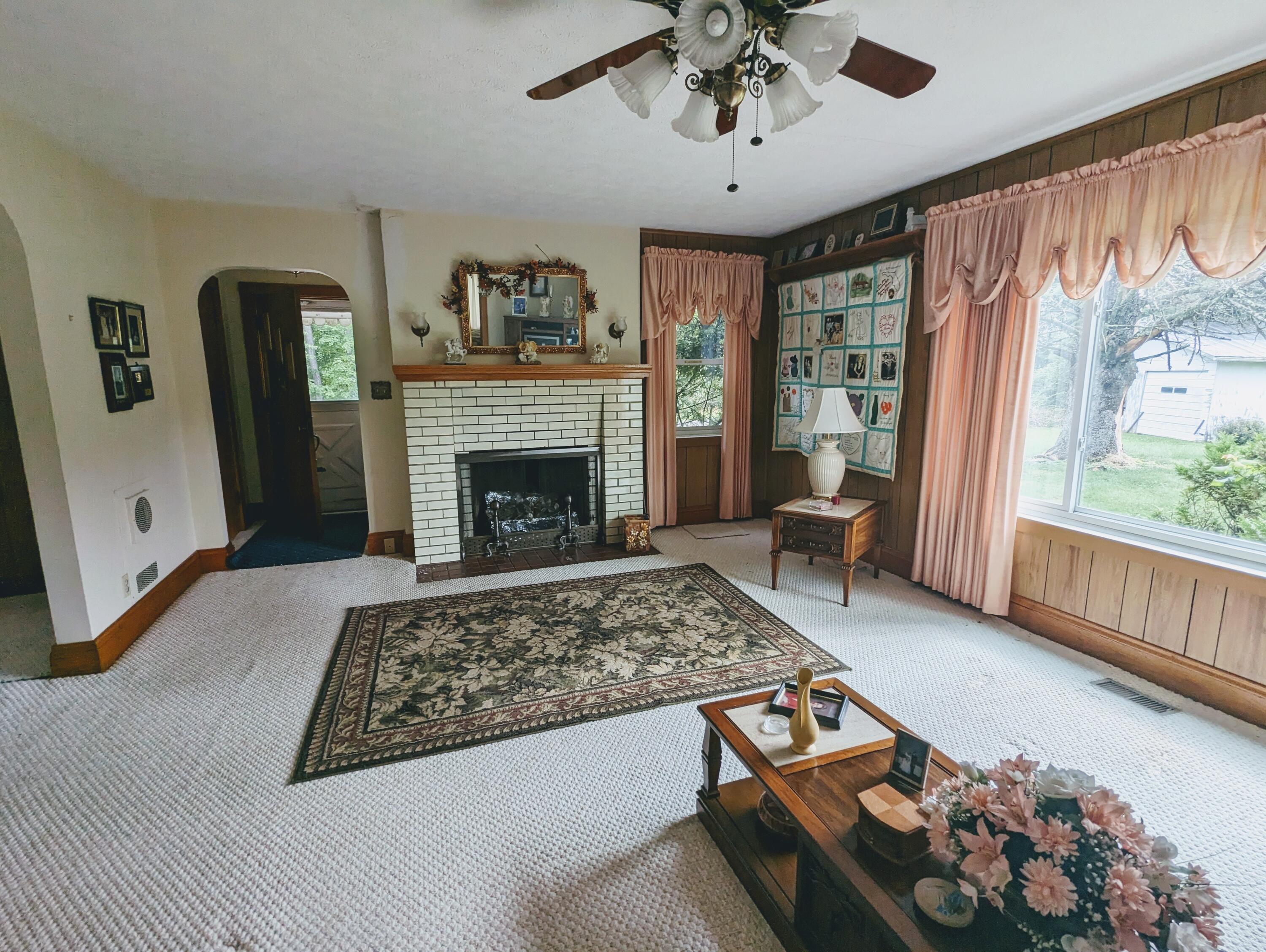 318 Reedy Ridge Clintwood, VA 24228 - Photo 28 of 30 PXL_20230810_145821119