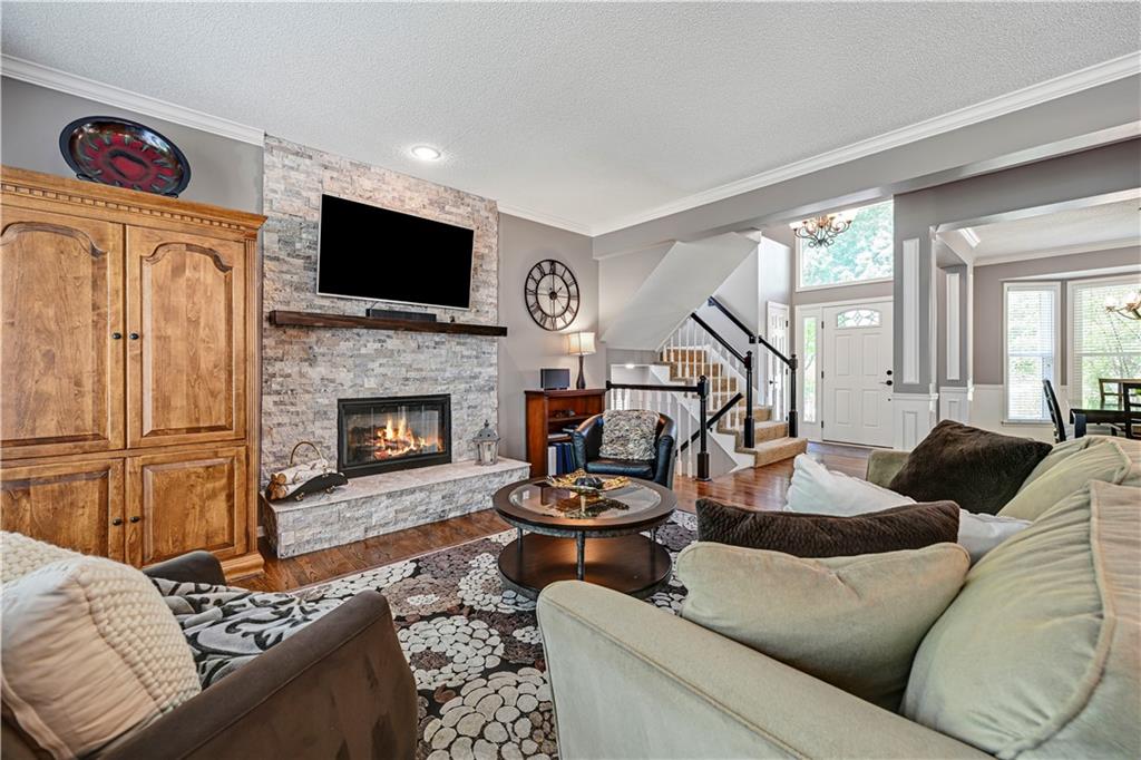 12141 South Rene Street Olathe, KS 66062 - Photo 12 of 47