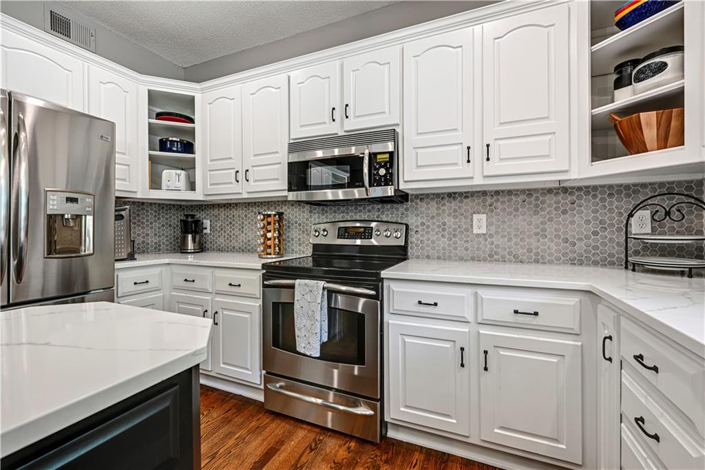 12141 South Rene Street Olathe, KS 66062 - Photo 20 of 47