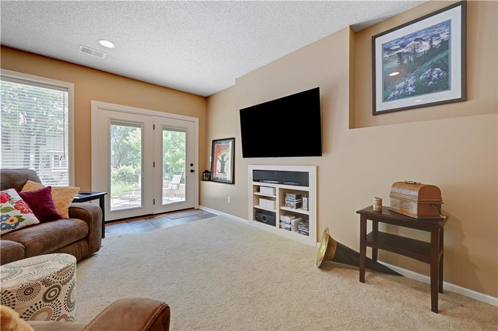 12141 South Rene Street Olathe, KS 66062 - Photo 38 of 47