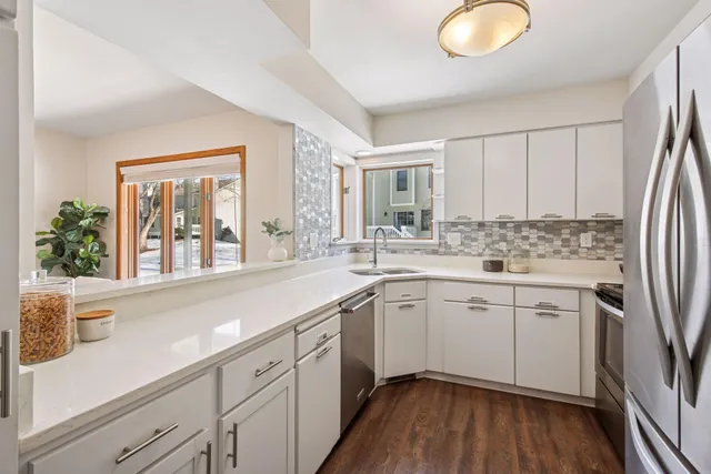 $300,000 | 4939 Bayswater Road, Minnetonka, MN 55345