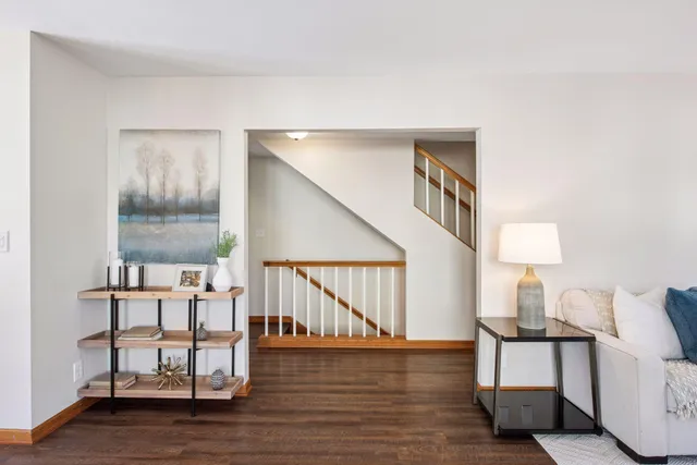 $300,000 | 4939 Bayswater Road, Minnetonka, MN 55345