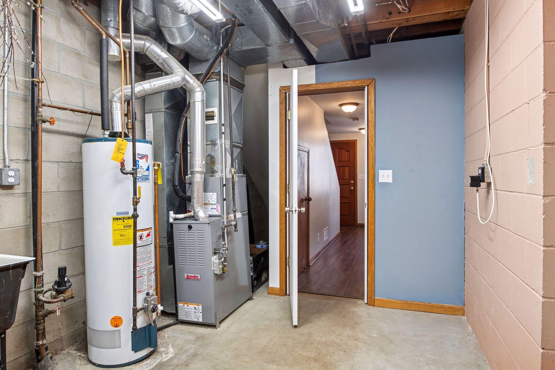 4939 Bayswater Road Minnetonka, MN 55345 - Photo 37 of 41