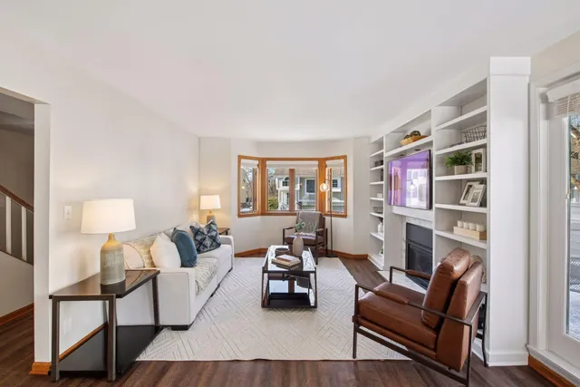 $300,000 | 4939 Bayswater Road, Minnetonka, MN 55345