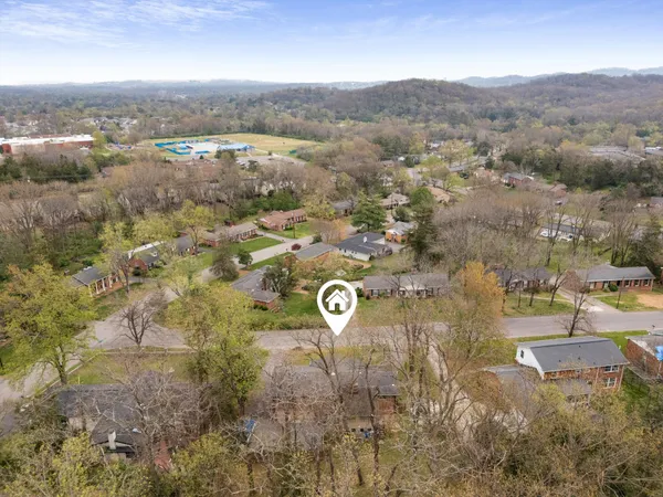 $669,900 | 6805 Cloudland Drive, Nashville, TN 37205