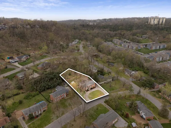 $669,900 | 6805 Cloudland Drive, Nashville, TN 37205