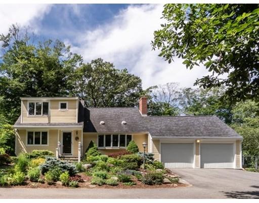 67 Howlett Street Topsfield, MA 01983 - Photo 1 of 40 Gallery Image 1