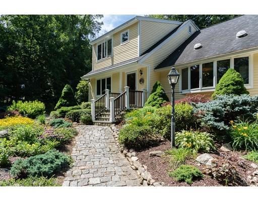 67 Howlett Street Topsfield, MA 01983 - Photo 2 of 40 Gallery Image 2