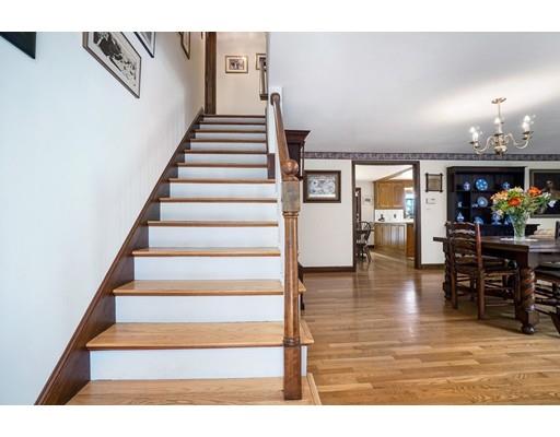 67 Howlett Street Topsfield, MA 01983 - Photo 4 of 40 Gallery Image 4
