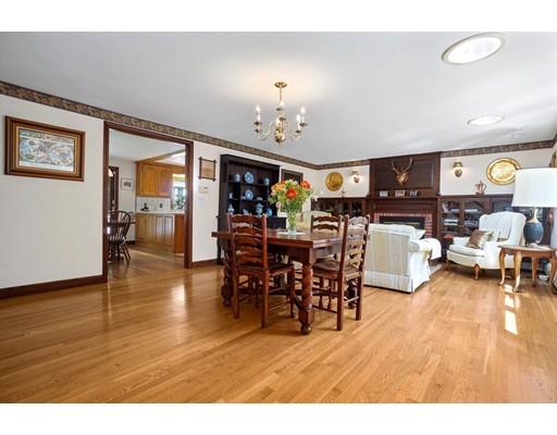 67 Howlett Street Topsfield, MA 01983 - Photo 6 of 40 Gallery Image 6