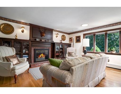 67 Howlett Street Topsfield, MA 01983 - Photo 8 of 40 Gallery Image 8