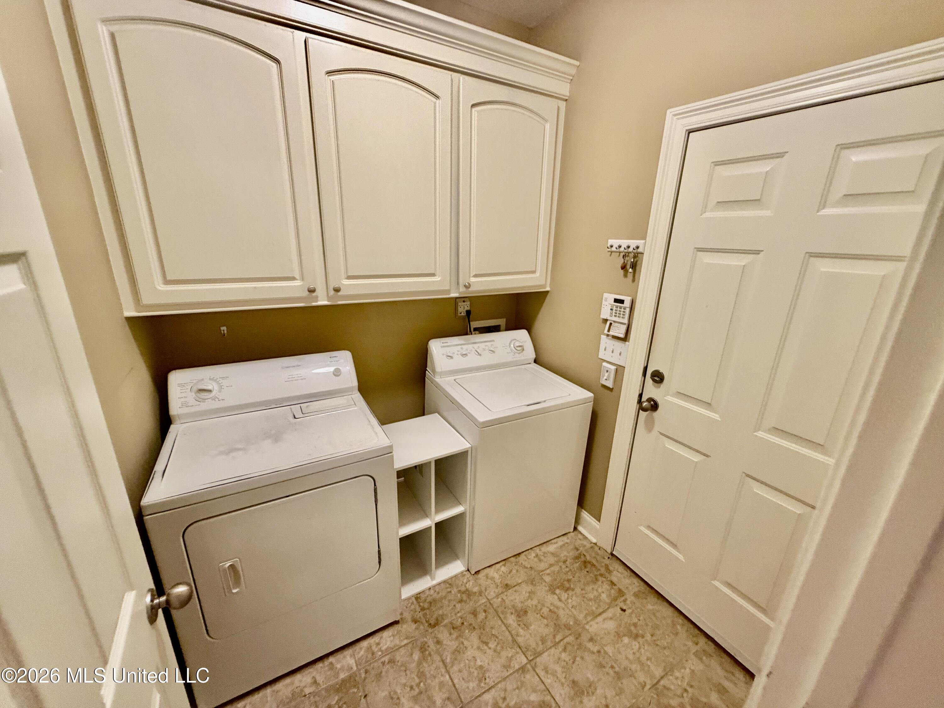 307 Springhill Point Brandon, MS 39047 - Photo 5 of 15 IMG_4125