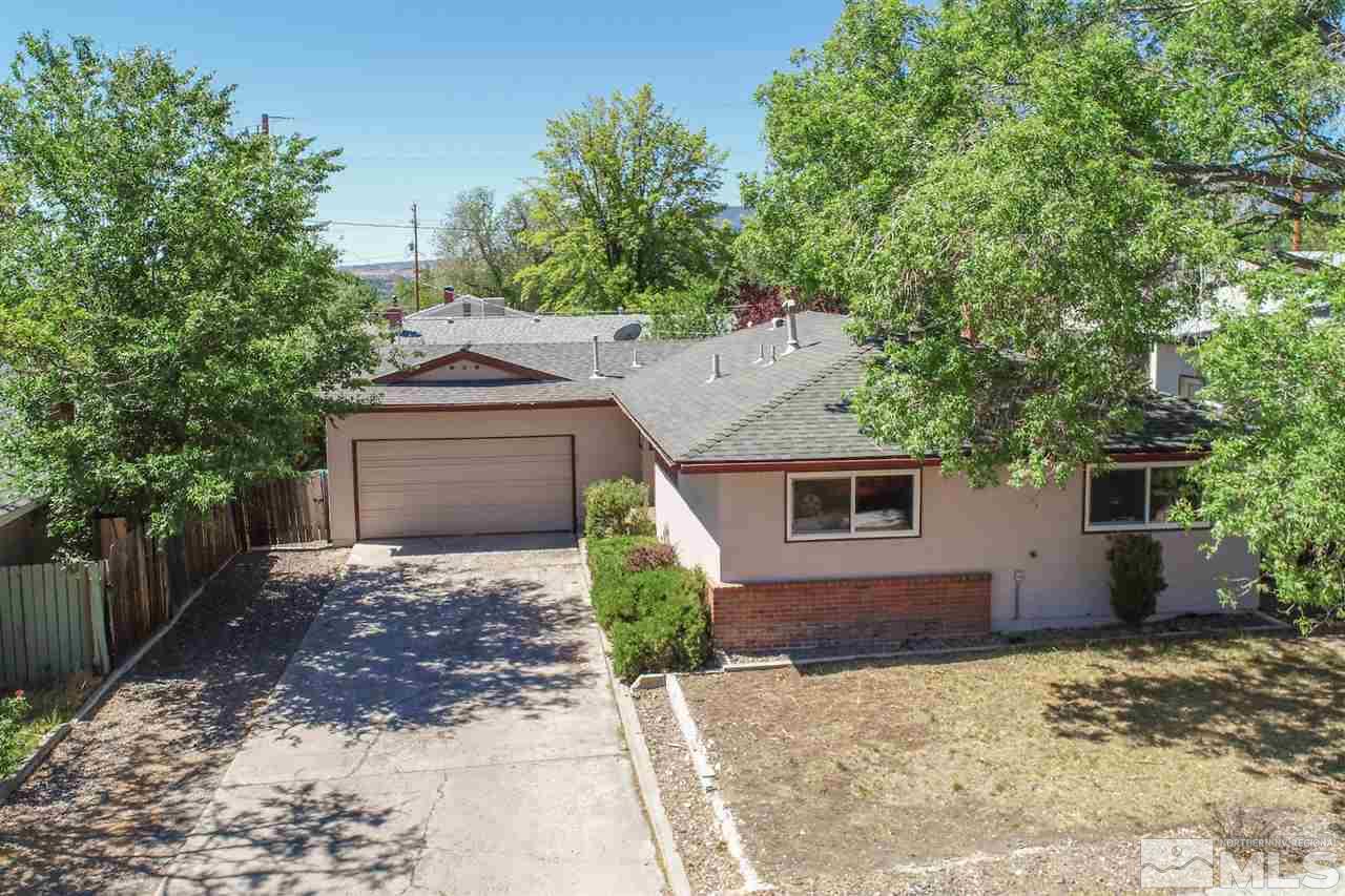 1890 Brisbane Avenue Reno, NV 89503 - Photo 3 of 20 Photo 3