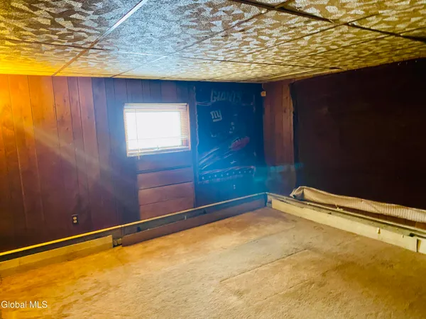 $74,900 | 110 Maple Lane, Florida, NY 12069