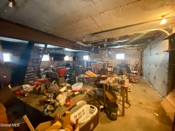 $74,900 | 110 Maple Lane, Florida, NY 12069