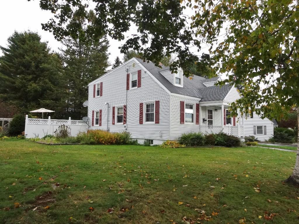 112 Crestmont Road Bangor, ME 04401 - Photo 1 of 35 Charming and spacious Fairmount cape...