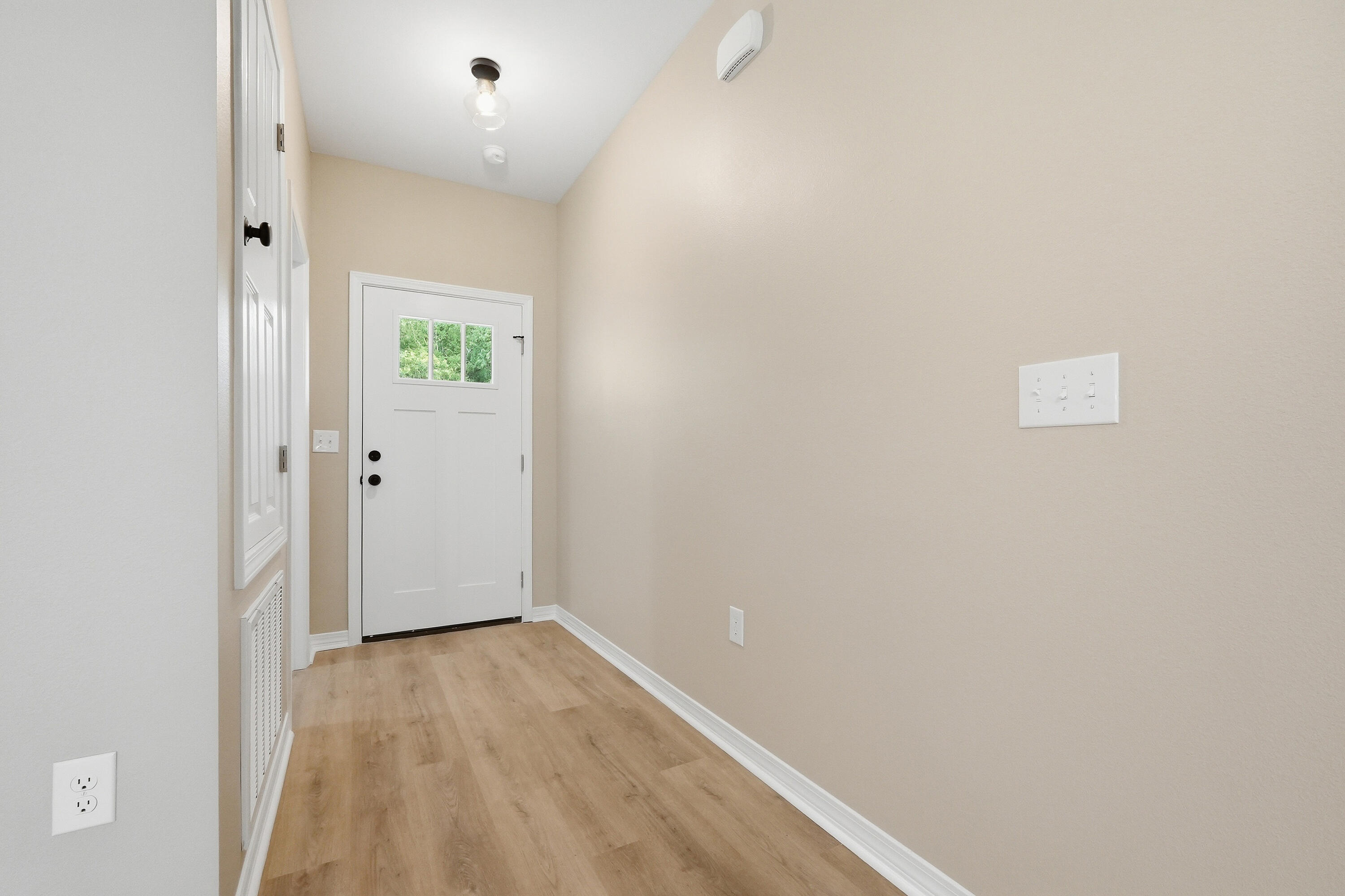6142 Clover Street Crestview, FL 32539 - Photo 13 of 54 6142 clover st-11