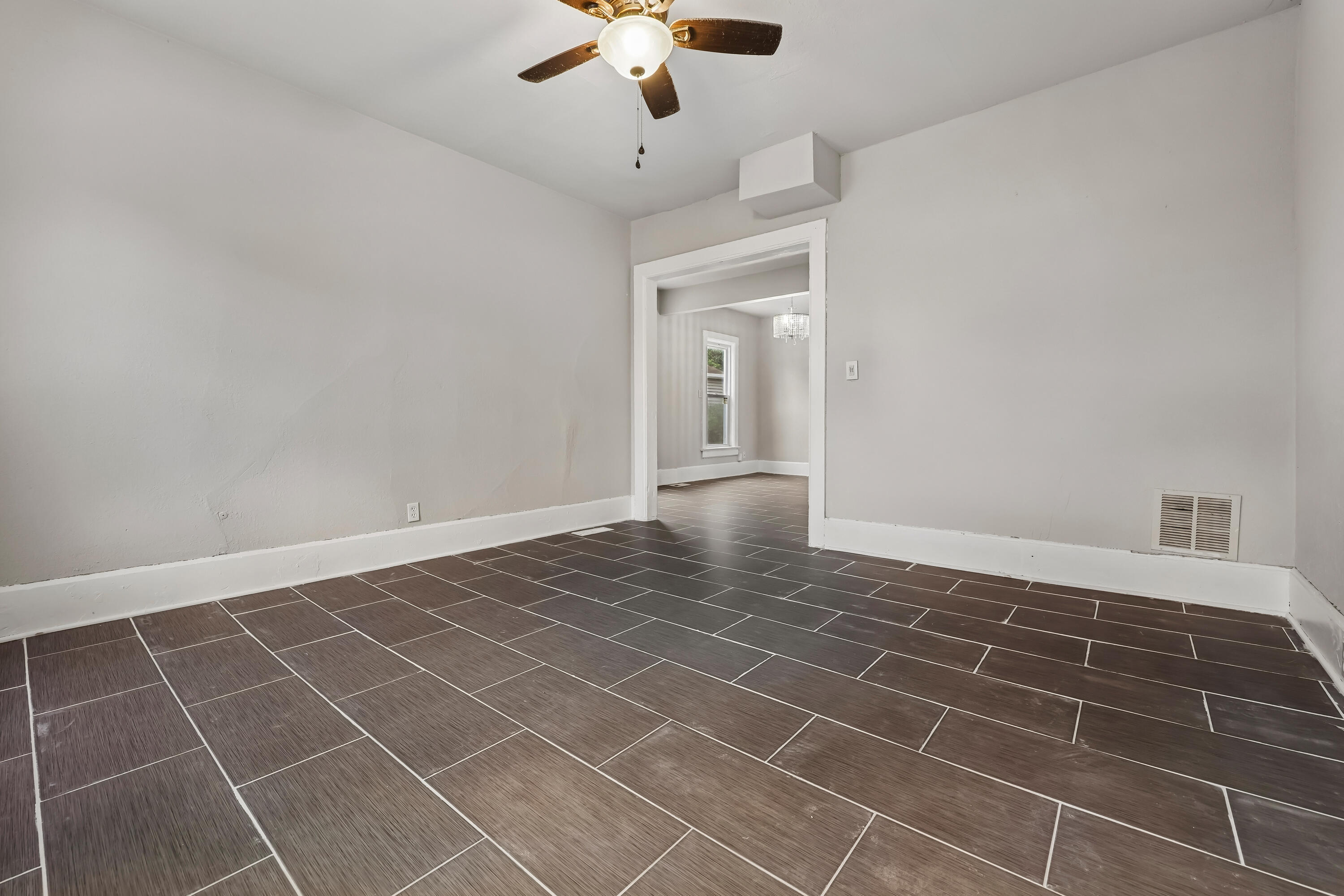 1222 Summit Avenue Racine, WI 53404 - Photo 10 of 22 5-print-Summit Ave-S2506-005
