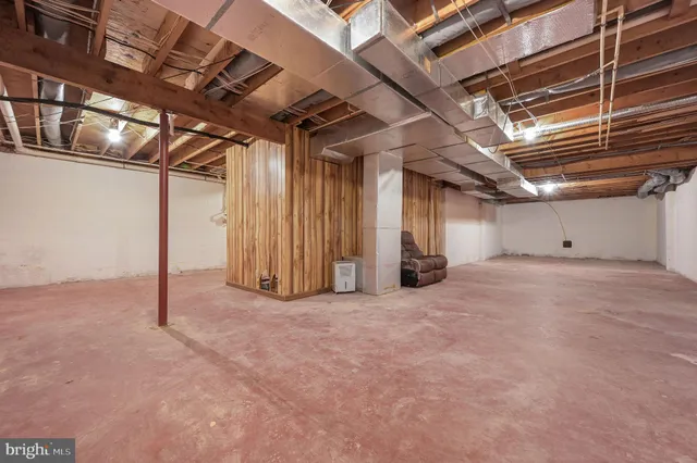 a view of empty room