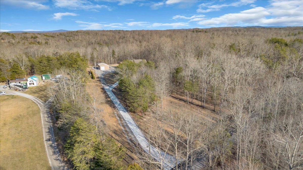 3173 Barnes Mill Road Smithville, TN 37166 - Photo 36 of 43