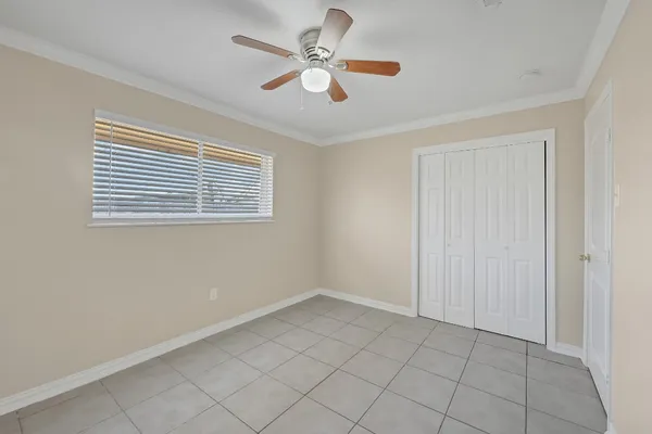 $2,850 | 3722 Rest Home Road, Pearland, TX 77584