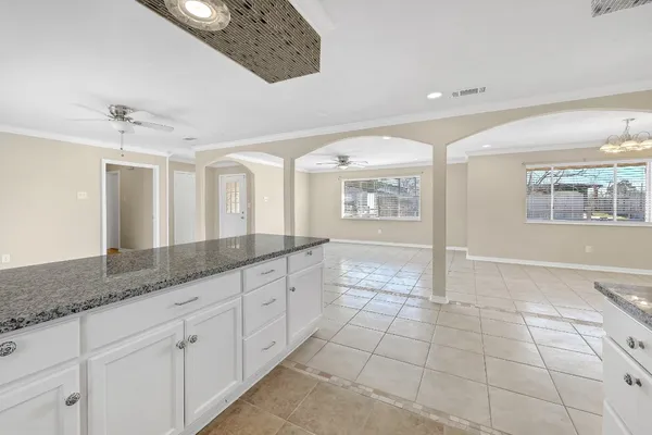 $2,850 | 3722 Rest Home Road, Pearland, TX 77584