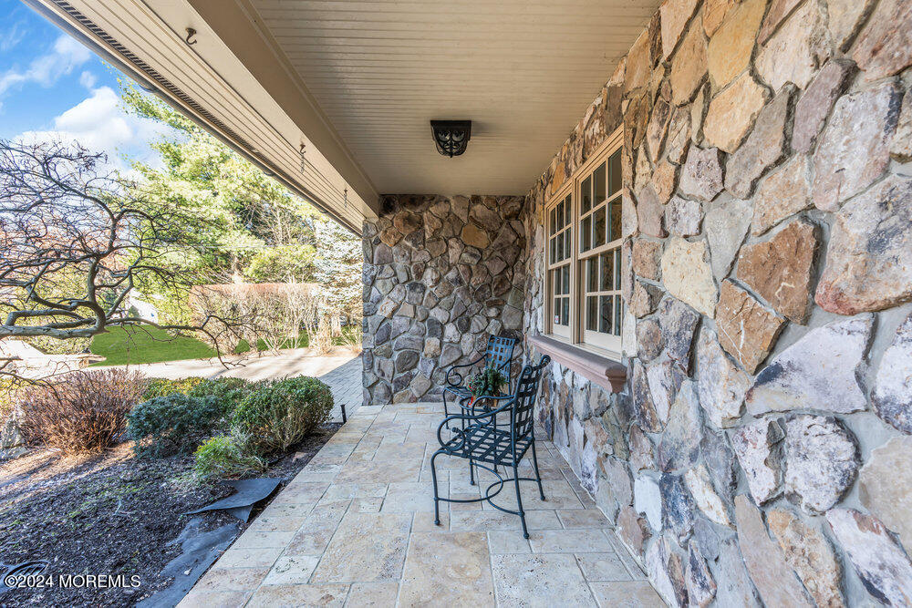 654 Valley Road Brielle, NJ 08730 - Photo 9 of 117 009_dsc01165-1_351