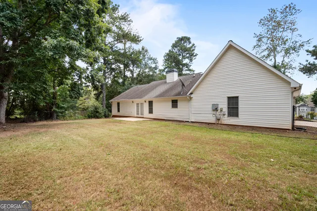 a view of outdoor space yard and basketball court