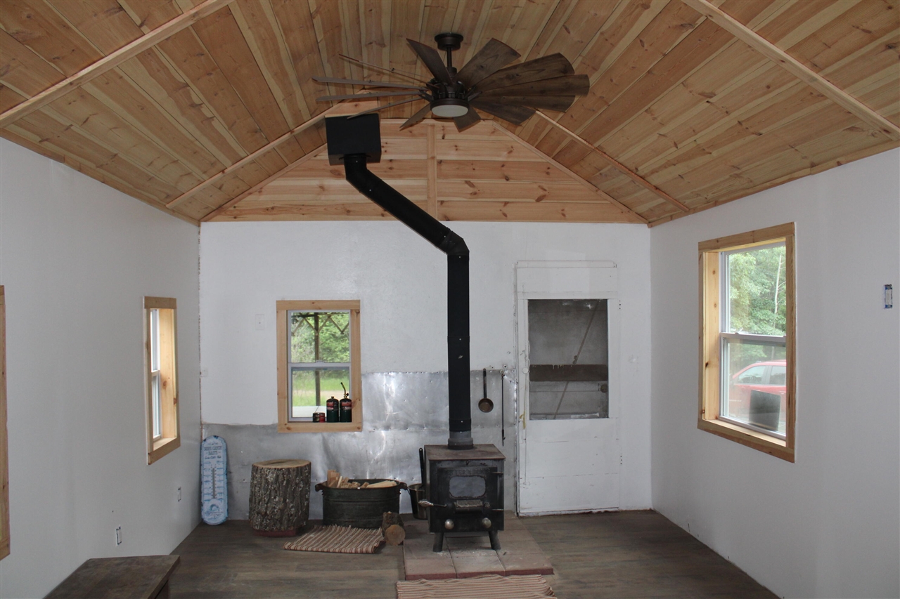 11401 Little George Lake Road Gladwin, MI 48624 - Photo 9 of 98