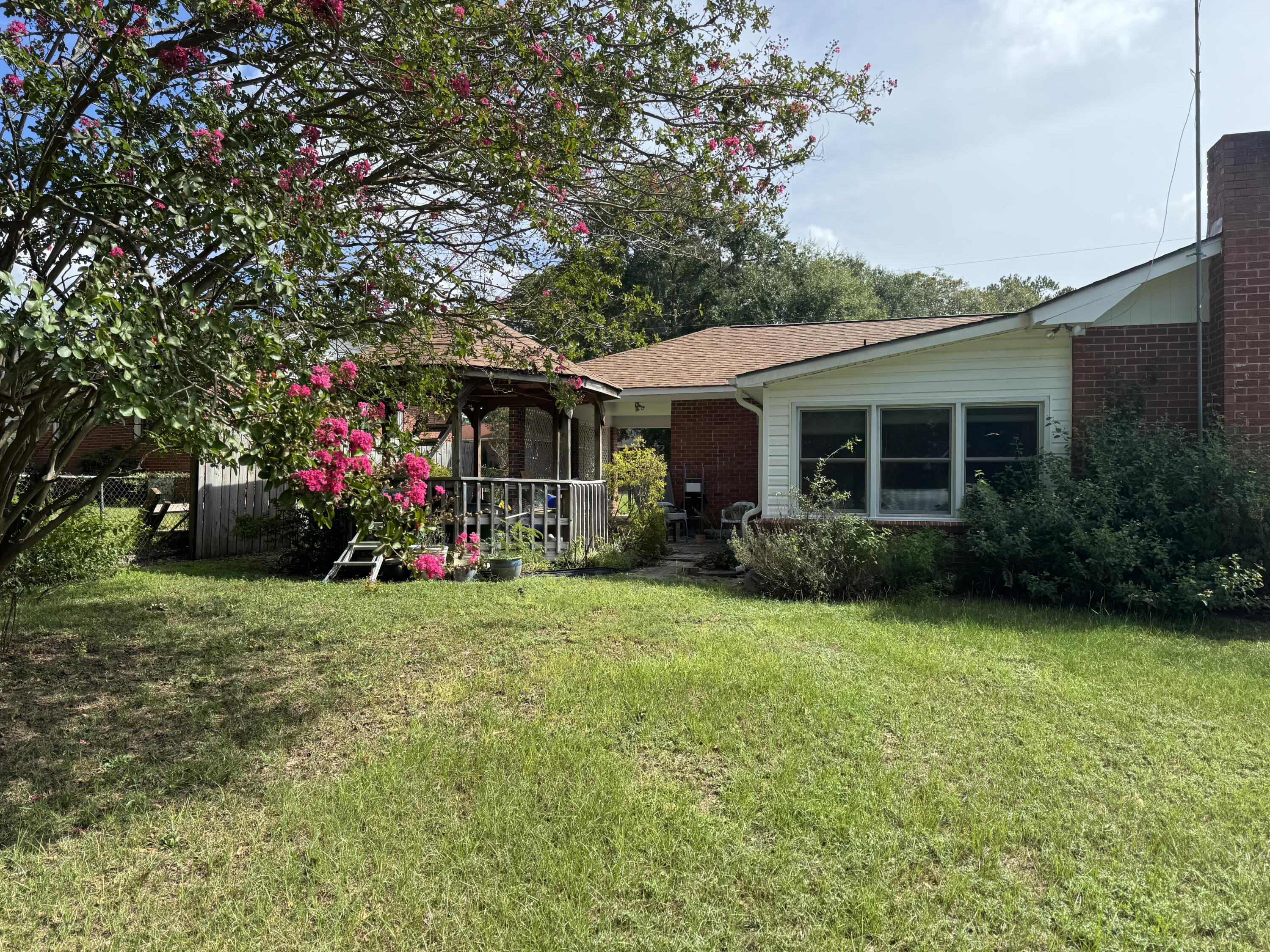 5587 Oakcrest Road Sumter, SC 29154 - Photo 5 of 15 IMG_7476