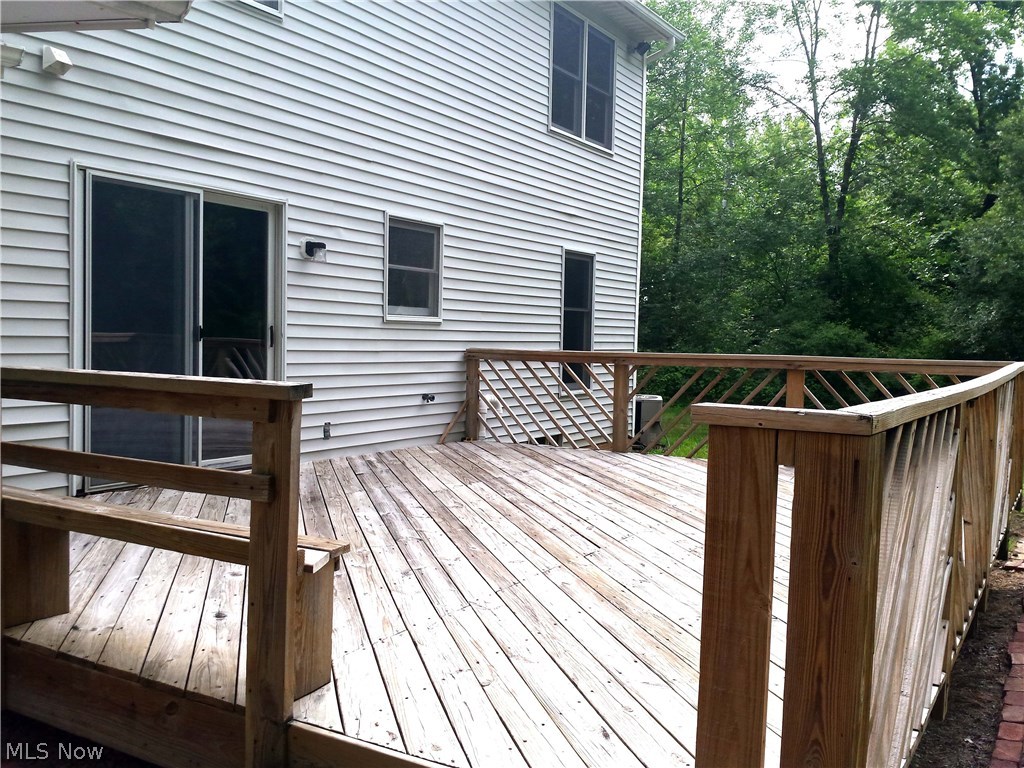 39650 Aurora Road Solon, OH 44139 - Photo 24 of 27 Deck
