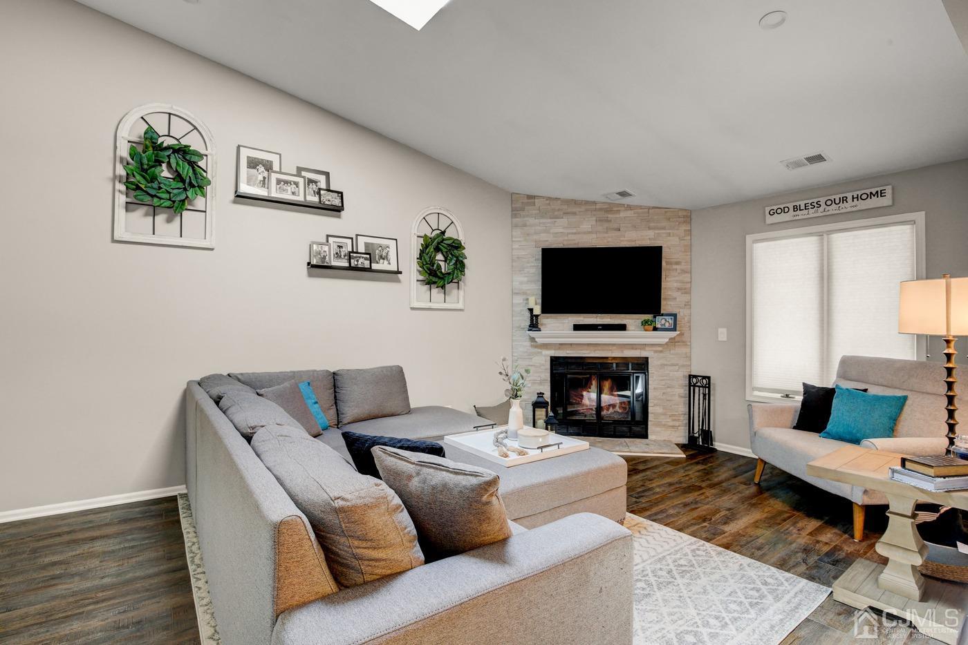 146 Redpine Loop Old Bridge, NJ 08857 - Photo 15 of 35 Gallery Image 15