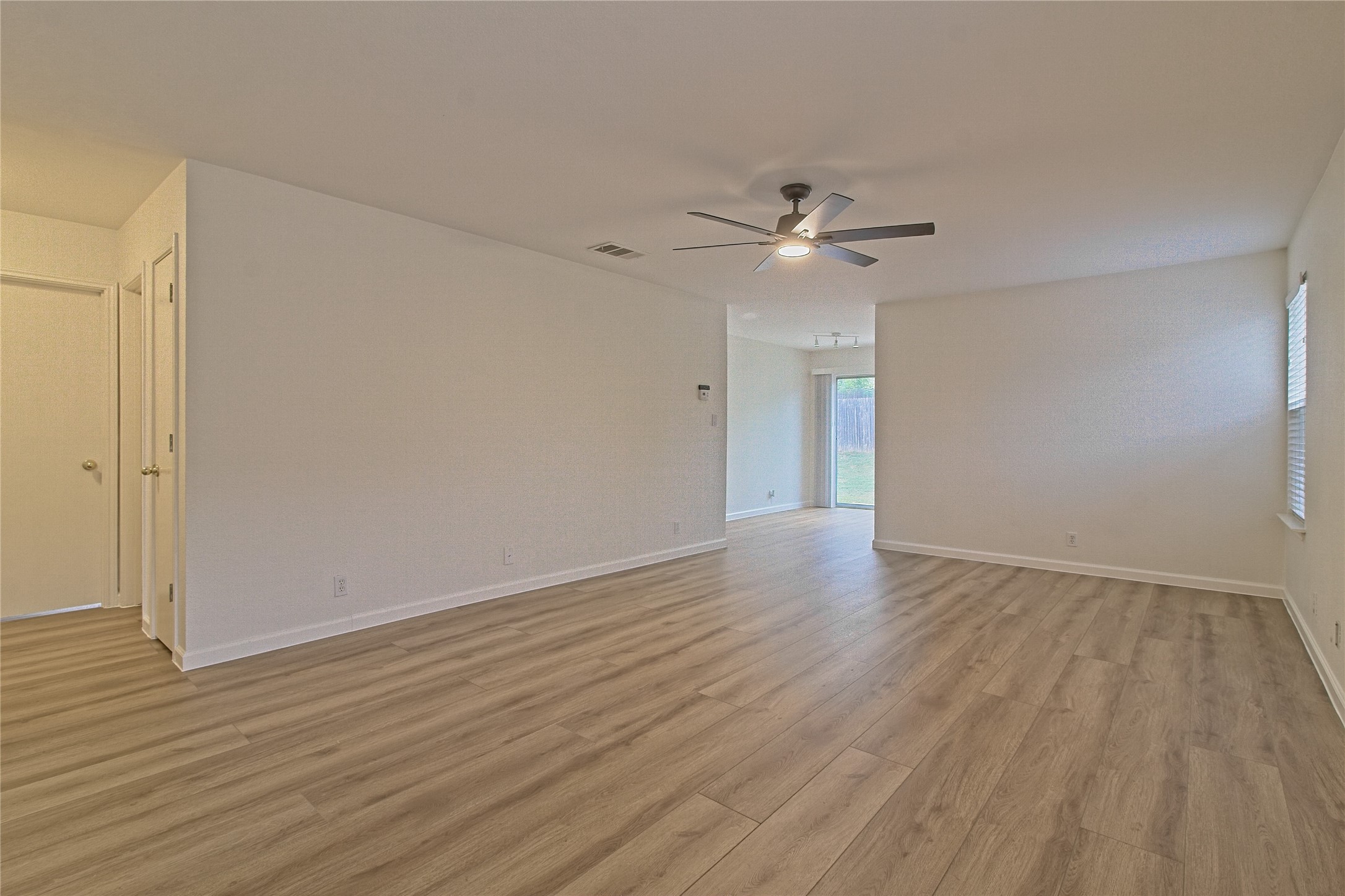 313 Avalanche Avenue Georgetown, TX 78626 - Photo 6 of 30